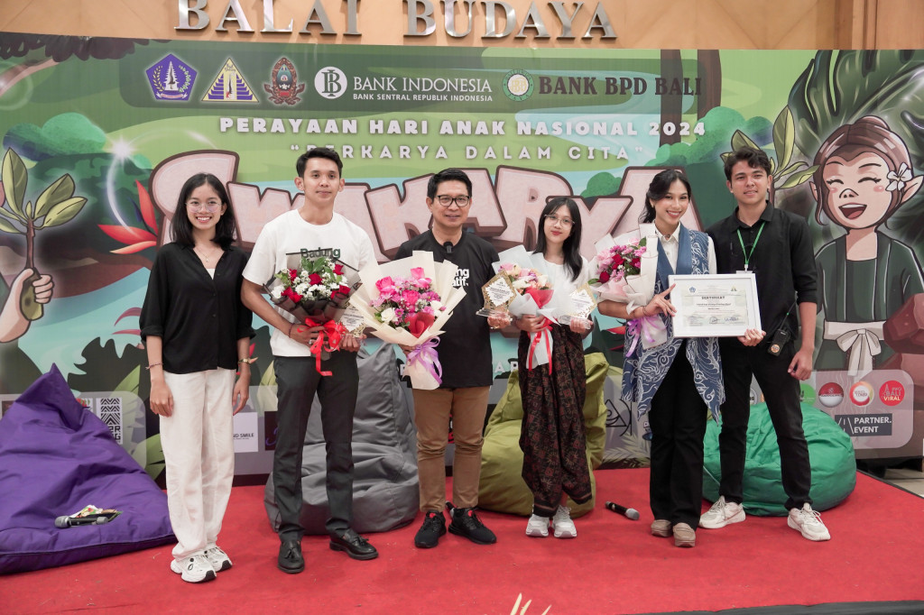 Sekda Adi Arnawa Jadi Narasumber Dalam Talkshow “Dedikasi Untuk Ibu Pertiwi”